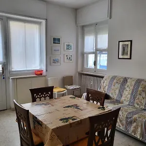  Appartamento Marina's House Italia